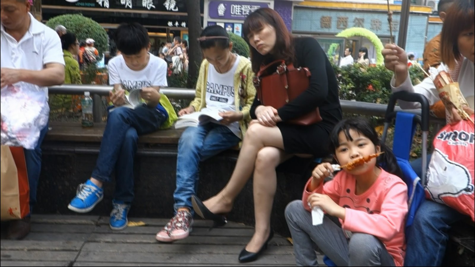 streetsnapdangl[00 00 40][20181129 235316 0]